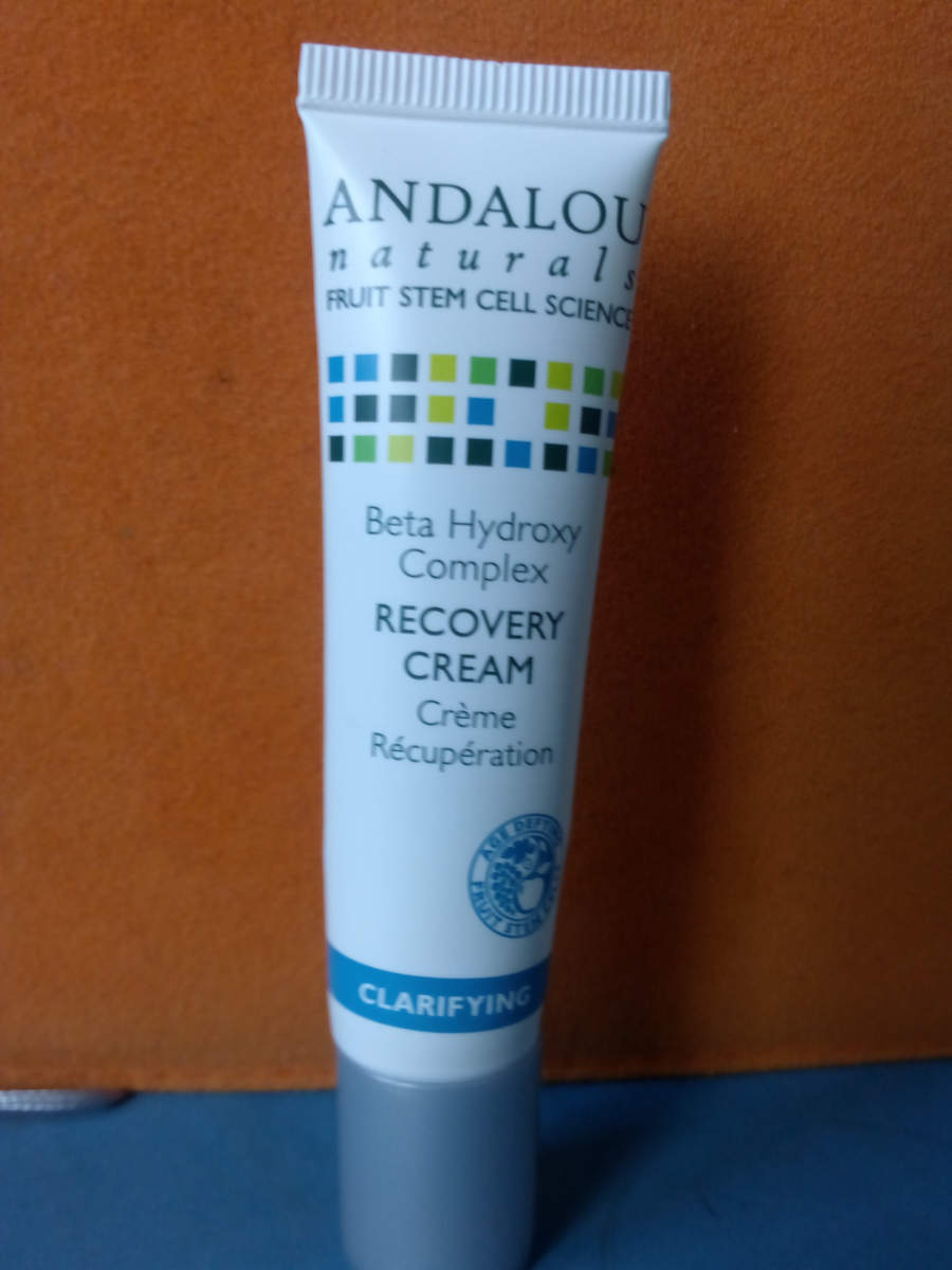 Andalou crema noche.jpg Andalou crema noche
