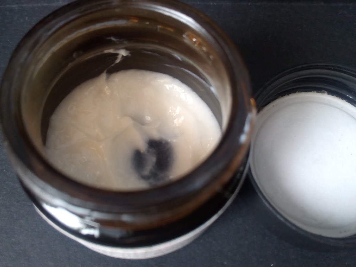 Aurelia Crema dia_envase.jpg Aurelia Crema dia_envase