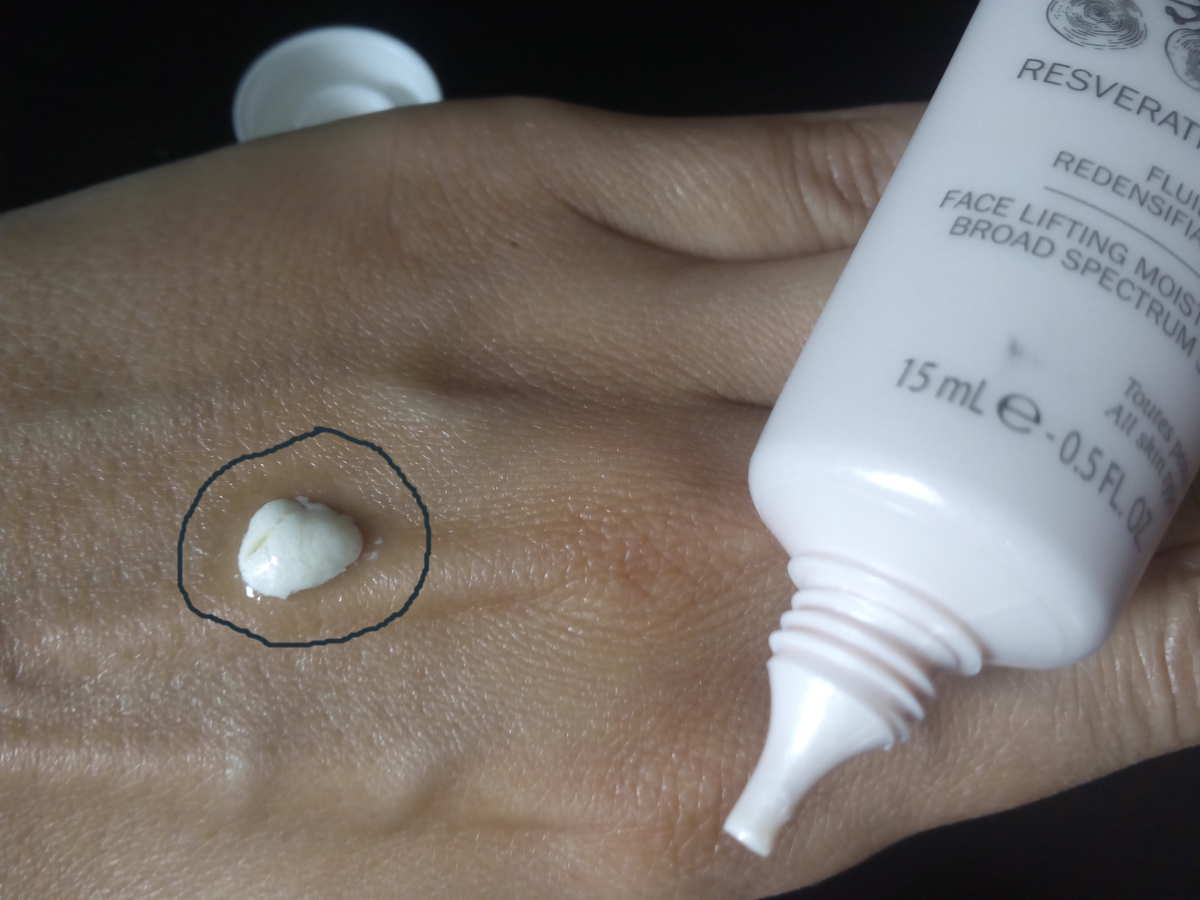 Caudalie_crema dia resveratrol_textura.jpg Caudalie_crema dia resveratrol_textura