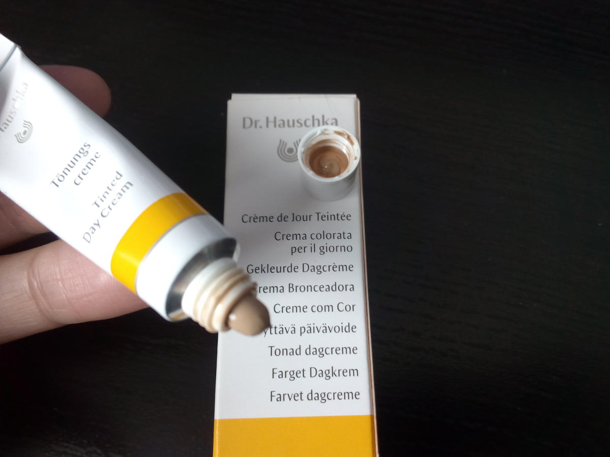 Dr Hauschka crema color_textura