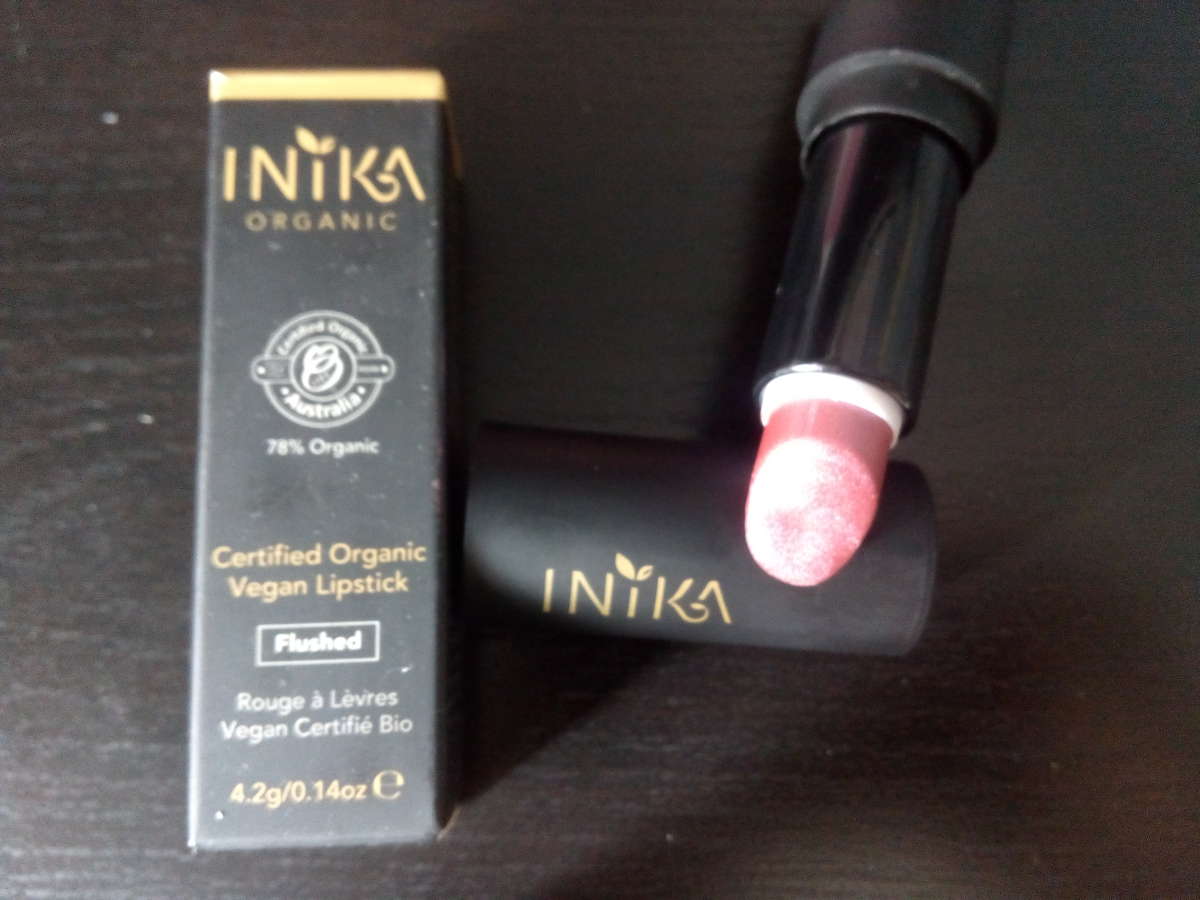 Inika_lipstick flushed.jpg Inika_lipstick flushed
