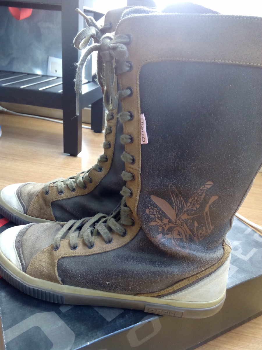 O neil botas.jpg O neil botas