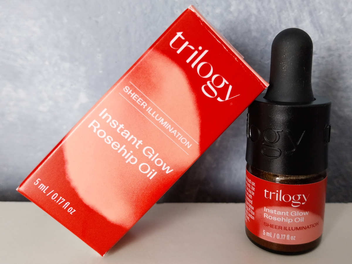 Trilogy_Aceite glow.jpg Trilogy_Aceite glow